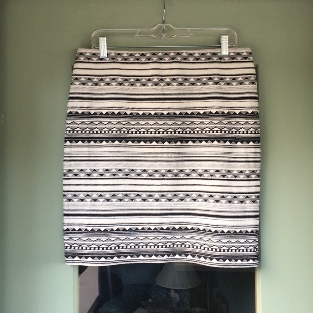 J. Jill Black and White Tribal Print Pencil Skirt